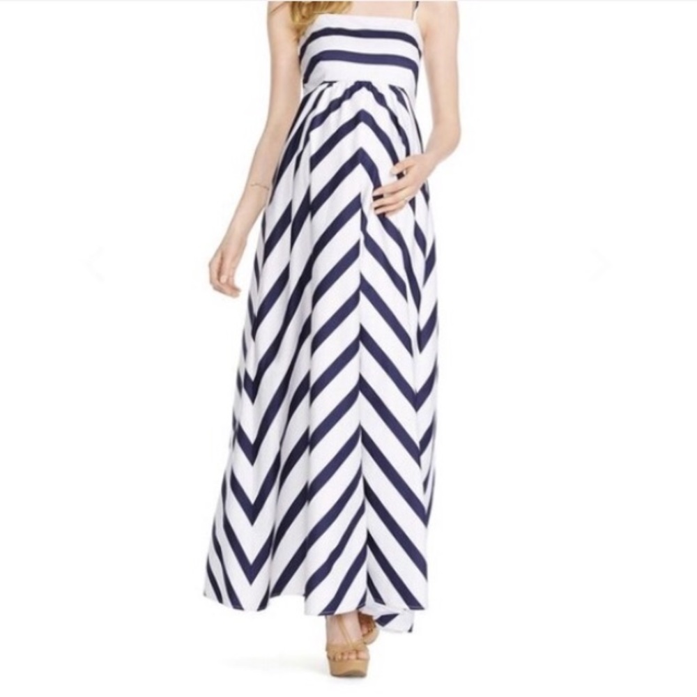 JESSICA SIMPSON Empire Waist Maternity Maxi Dress